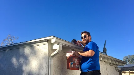 Gutter-Cleaning