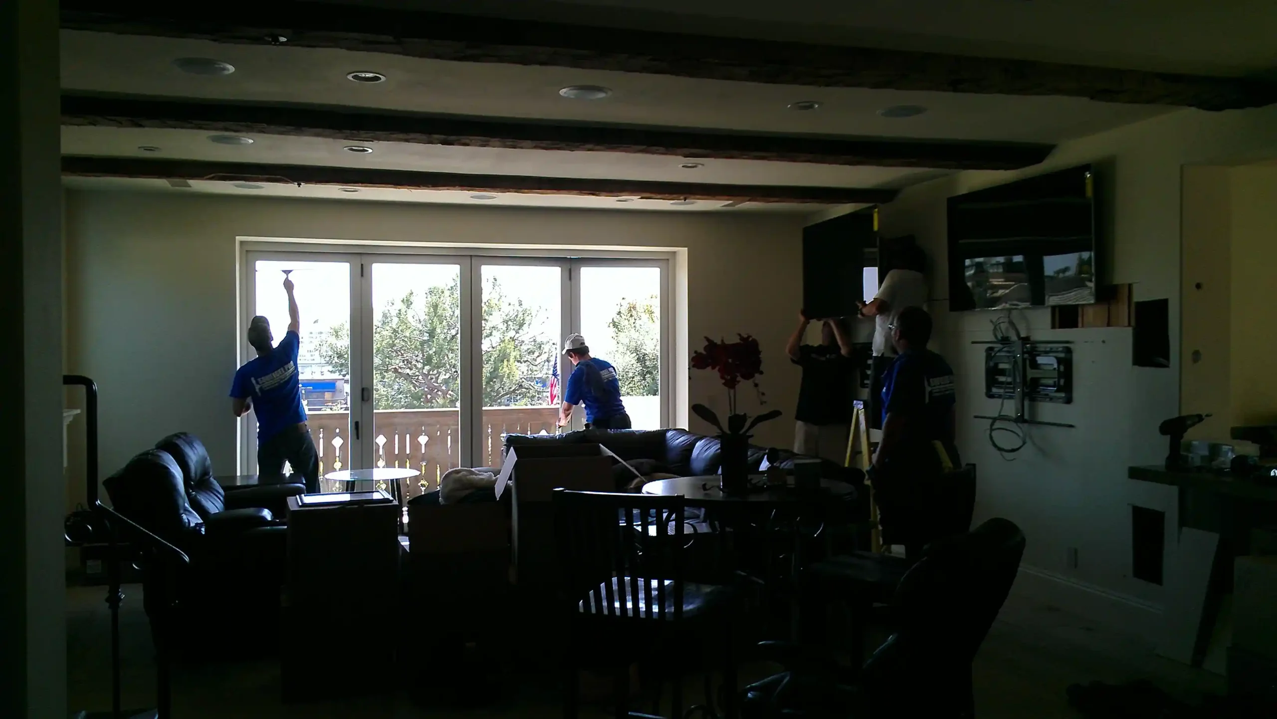 Professional-Window-Cleaning-scaled