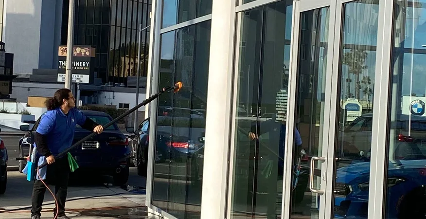 Window-Cleaning